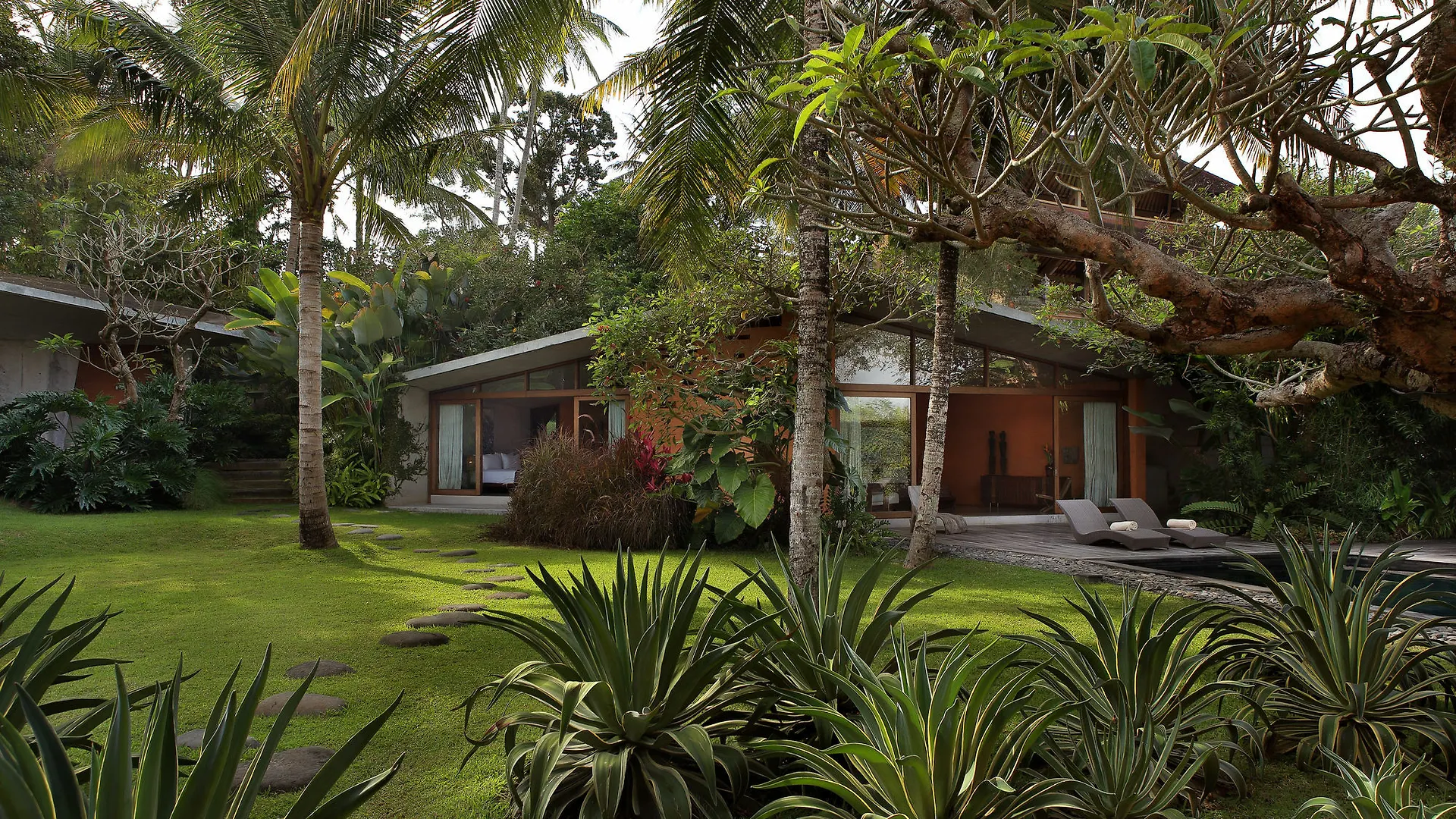 Umah Tampih Luxury Private Villa - Chse Certified Ubud