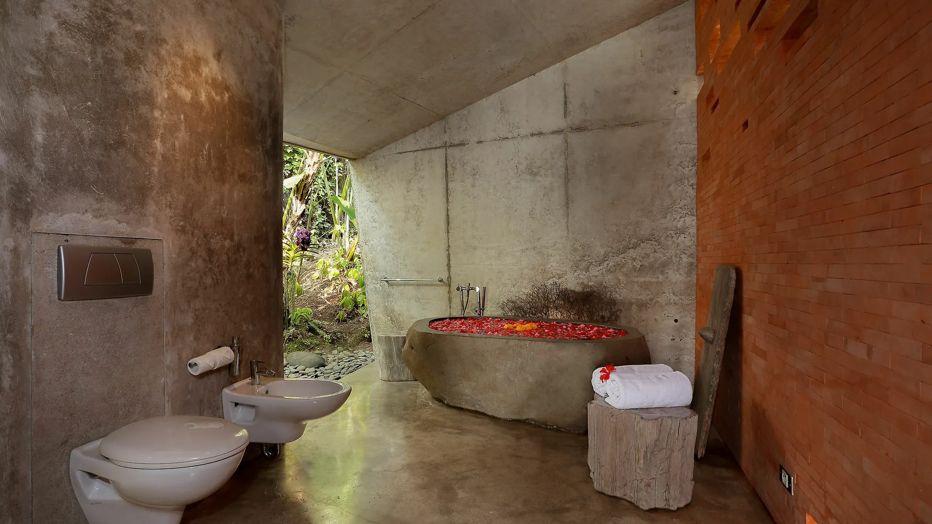 Umah Tampih Luxury Private Villa - Chse Certified Ubud